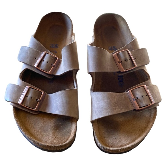 Birkenstock Other - Birkenstock Arizona Sandals- Size 40